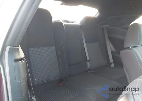 2020 Dodge Challenger Sxt z USA, uszkodzony, nr VIN 2C3CDZAG0LH202004